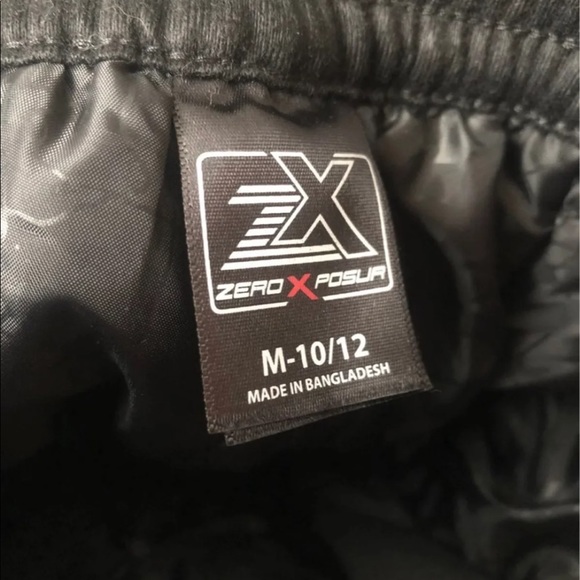 ZeroXposur Boys/girls ski pants NWT size 10/12. Any questions please ask - Picture 5 of 10